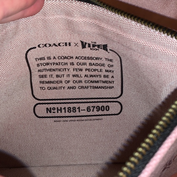 The Viper Room Coach turn lock bag - Picture 7 of 8